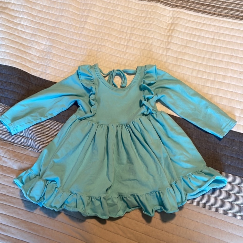 2 twirl ruffle long sleeve dresses 2T - Picture 2 of 6